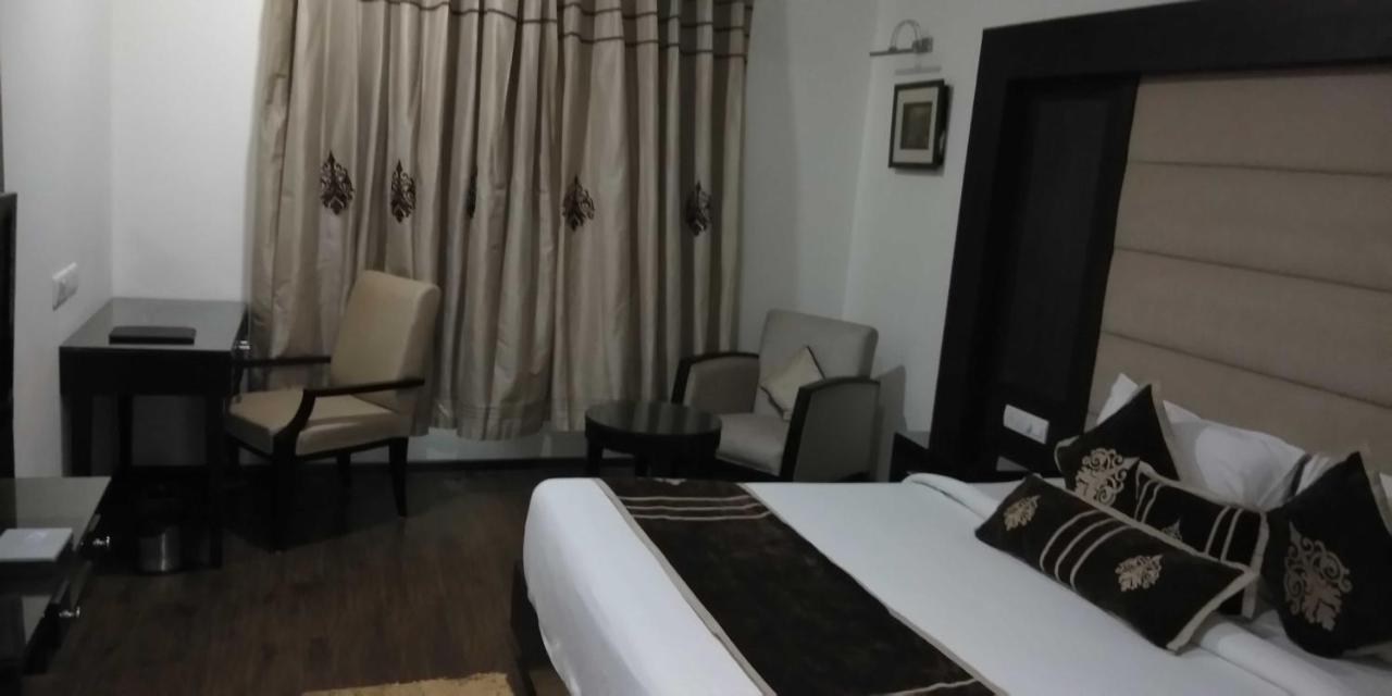 Hotel Pitrashish Pride Igi Intl Airport Delhi Exterior photo